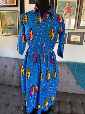 Elisamama Vibrant Blue Leaf Pattern shirtdress size XS